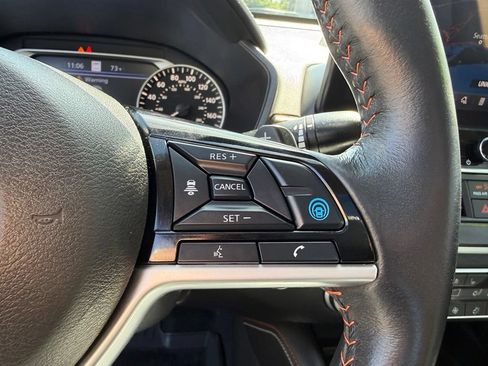 Used 2023 Nissan Altima 2.0 SR FWD image 27