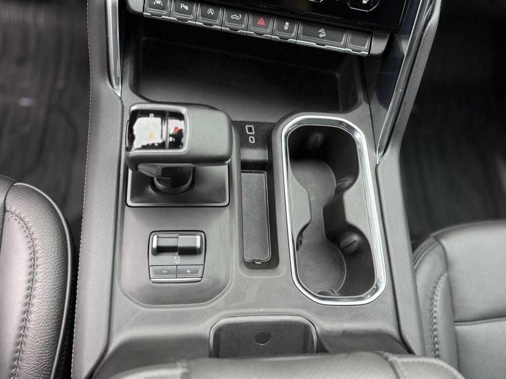 Used 2025 GMC Sierra 1500 Denali AWD/4WD image 31
