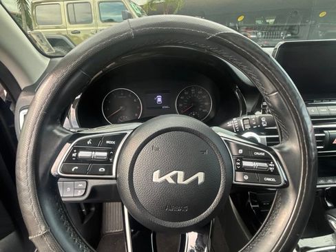 Used 2022 Kia Seltos EX AWD/4WD image 15
