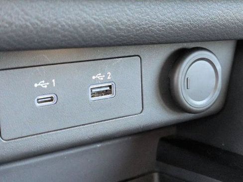 Certified 2022 Nissan Rogue SV FWD image 21