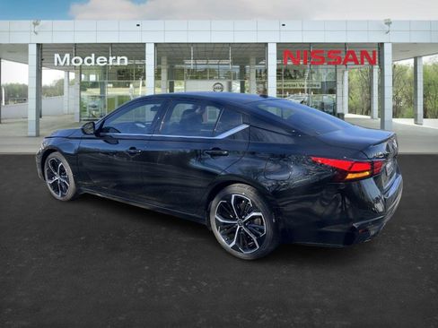 New 2025 Nissan Altima 2.5 SR image 6