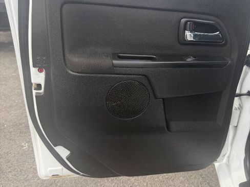 Used 2012 Chevrolet Colorado LT AWD/4WD image 11