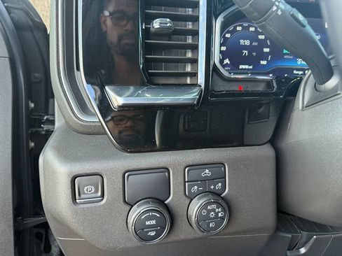 Used 2022 Chevrolet Silverado 1500 RST RWD image 22