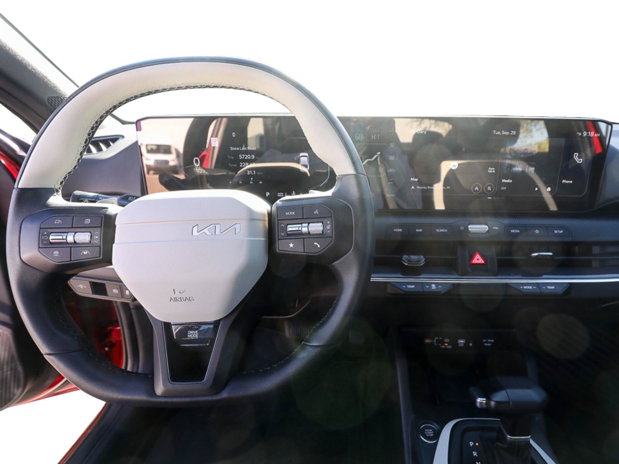 Certified 2025 Kia K4 GT-Line w/ GT-Line Premium Package FWD image 12