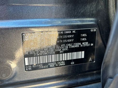 Certified 2021 Toyota RAV4 XLE image 28