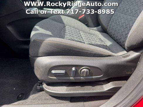 Used 2023 Chevrolet Equinox LT AWD/4WD image 30