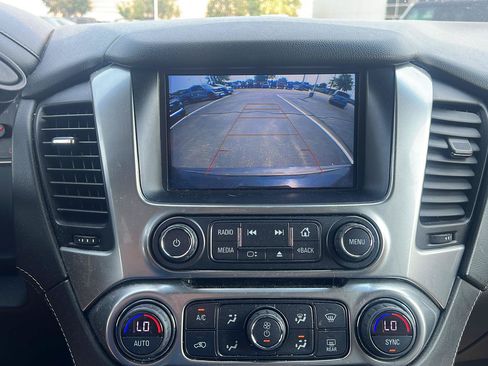 Used 2018 Chevrolet Suburban LT AWD/4WD image 26