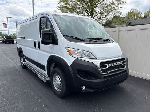 Used 2025 RAM ProMaster 2500 w/ U-Haul Equipment Group FWD image 2