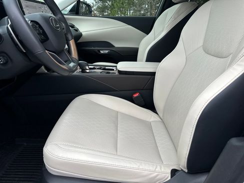 Used 2024 Lexus RX 350 Premium Plus w/ Convenience Package image 19