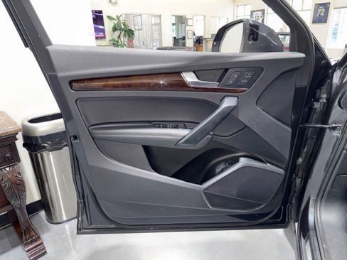 Used 2019 Audi Q5 2.0T Premium Plus w/ Premium Plus Package AWD/4WD image 48