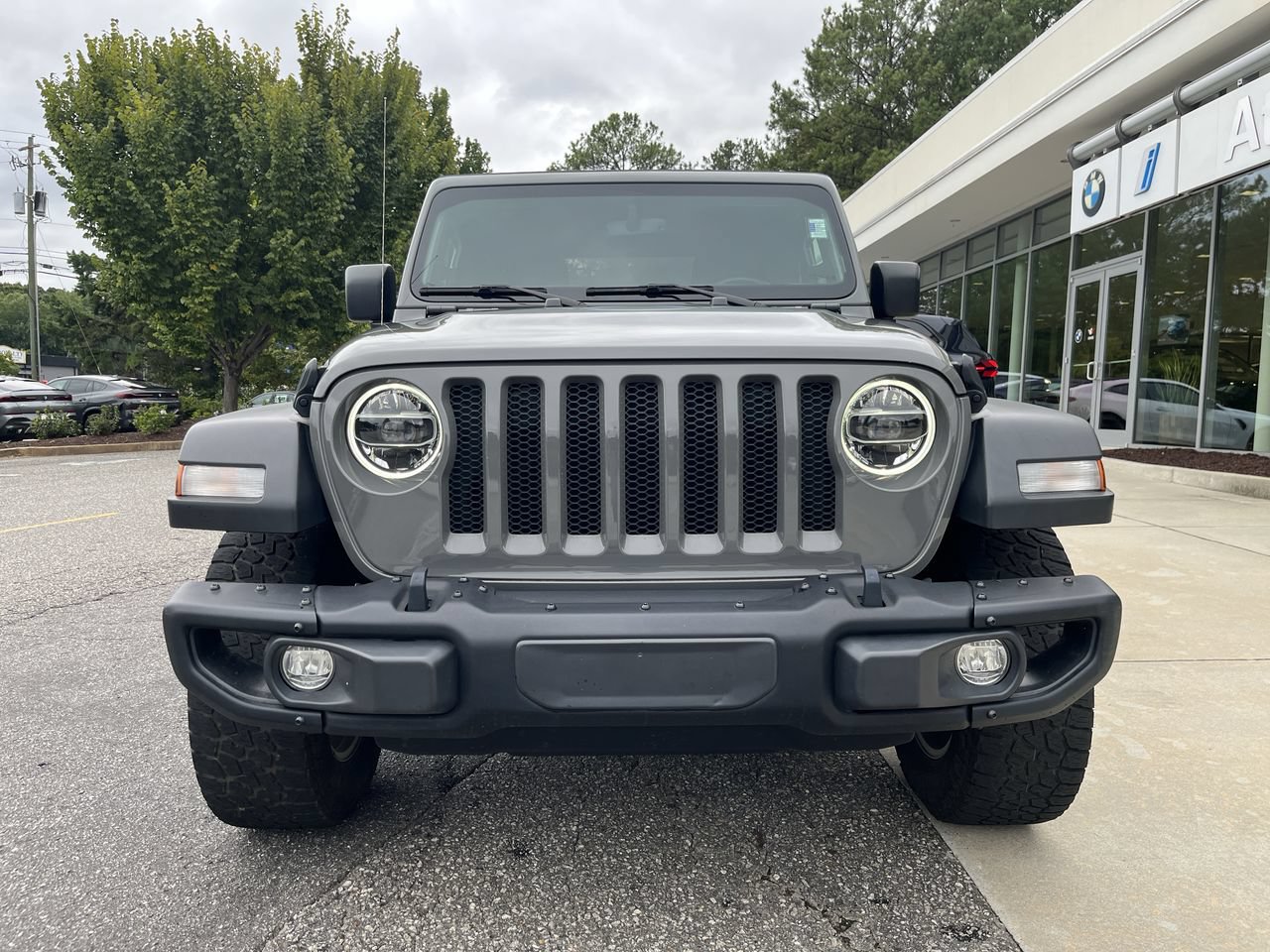 Used 2021 Jeep Wrangler Sport AWD/4WD image 3