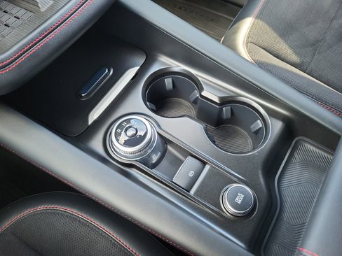 Used 2025 Ford Explorer ST image 25