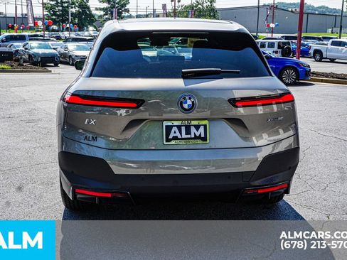 Used 2024 BMW iX xDrive50 w/ Convenience Package AWD/4WD image 10