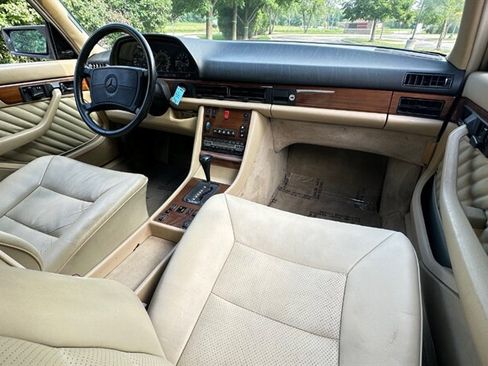 Used 1991 Mercedes-Benz 300 SE image 12