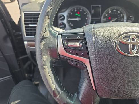 Used 2017 Toyota Land Cruiser AWD/4WD image 18