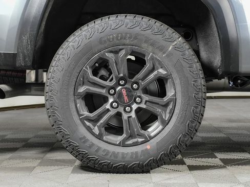 New 2025 GMC Canyon Elevation w/ Convenience Package image 49