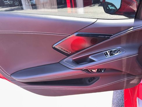 Used 2025 Chevrolet Corvette Stingray Premium Cpe w/ Z51 Performance Package RWD image 13
