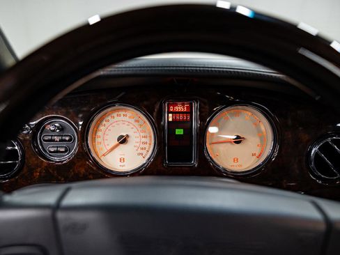 Used 2005 Bentley Arnage R RWD image 8