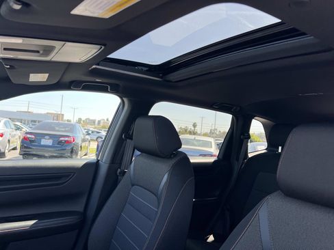 Used 2025 Honda CR-V Sport image 18