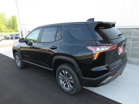 New 2026 Chevrolet Equinox LT w/ Convenience Package II image 10