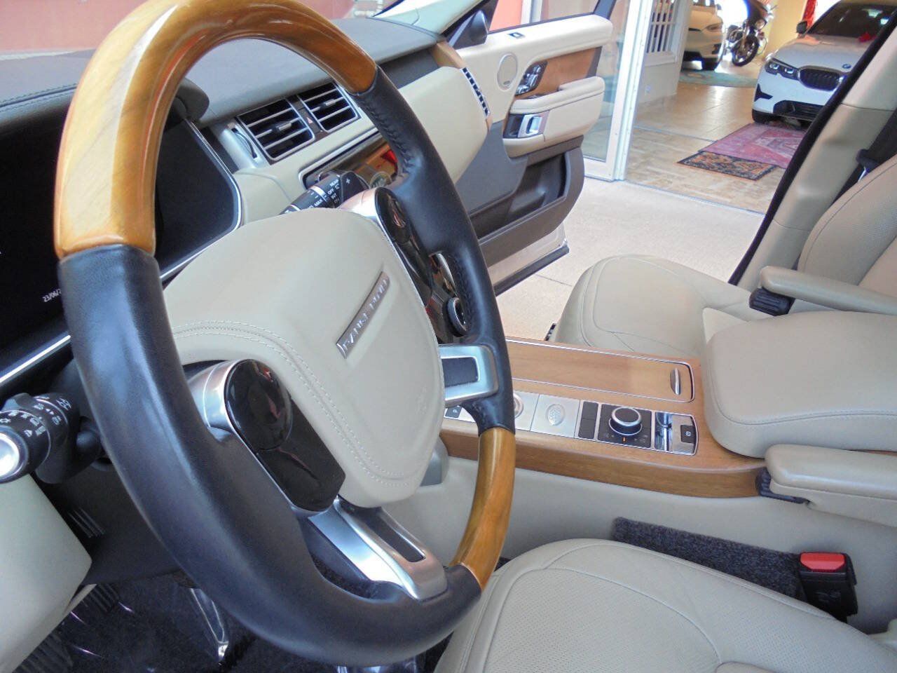 Used 2019 Land Rover Range Rover HSE AWD/4WD image 13