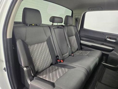 Used 2020 Toyota Tundra SR5 w/ SR5 Upgrade Package AWD/4WD image 21
