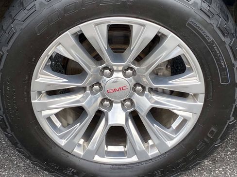 Used 2019 GMC Sierra 1500 Denali w/ LPO, GMC Protection Package AWD/4WD image 31