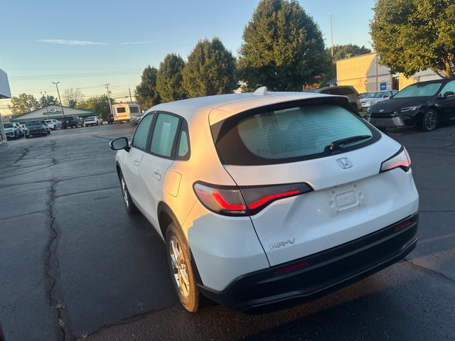 Used 2025 Honda HR-V LX image 5