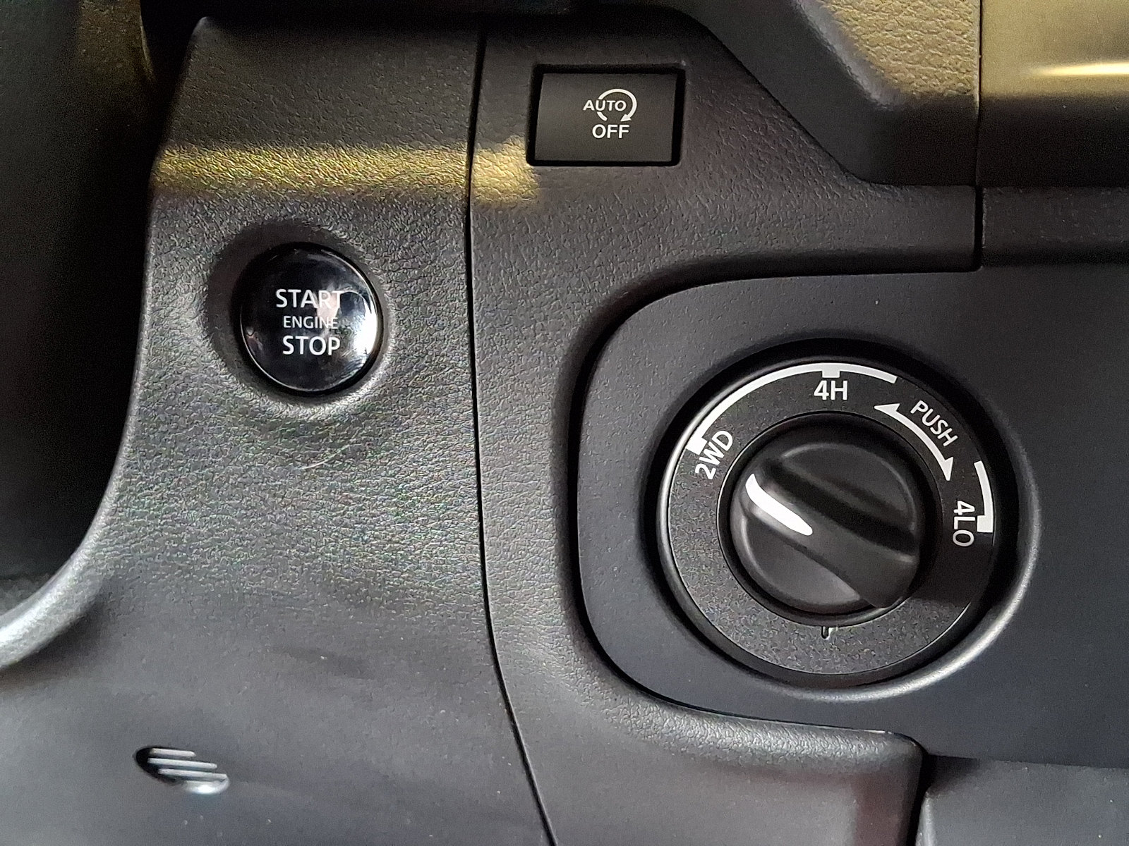 New 2026 Nissan Frontier PRO-4X w/ Pro-4x Convenience Package AWD/4WD image 18