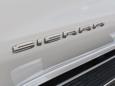 Used 2020 GMC Sierra 1500 SLT AWD/4WD image 6