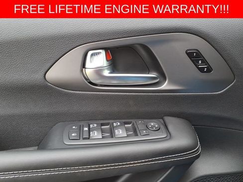 New 2027 Chrysler Pacifica Select AWD/4WD image 11