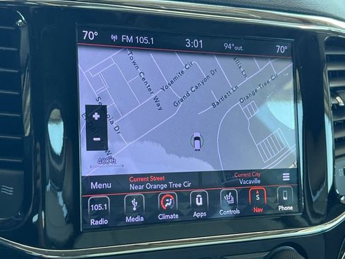 Used 2019 Jeep Grand Cherokee Limited w/ Luxury Group II AWD/4WD image 29