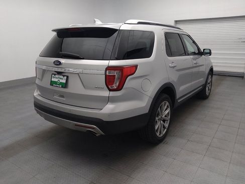Used 2017 Ford Explorer Limited w/ Equipment Group 301A AWD/4WD image 9