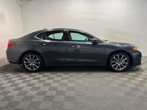 Used 2016 Acura TLX w/ Technology Package FWD image 4