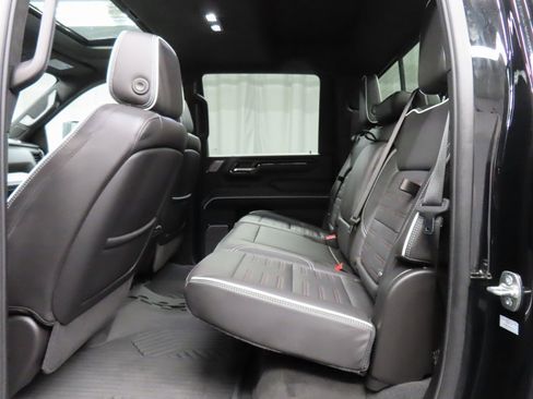 Used 2025 GMC Sierra 2500 AT4X w/ AT4X AEV Edition image 10