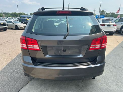 Used 2016 Dodge Journey SE w/ MOPAR All-Weather Group FWD image 6