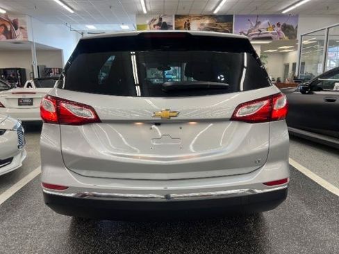 Used 2018 Chevrolet Equinox LT FWD image 5