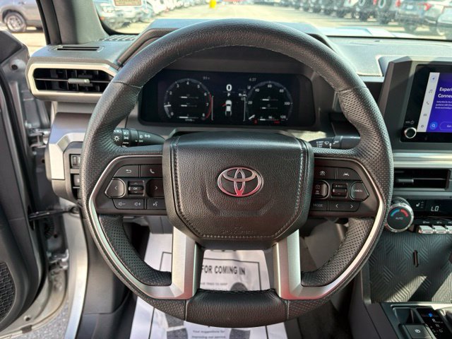 Used 2025 Toyota Tacoma TRD Sport AWD/4WD image 15