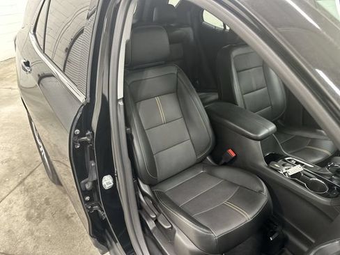 Used 2023 Chevrolet Equinox Premier FWD image 18