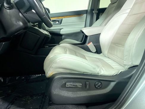 Used 2018 Honda CR-V Touring image 20
