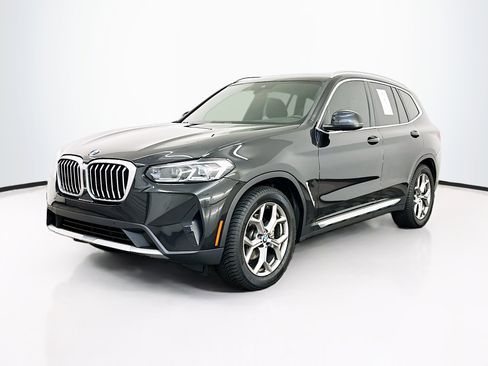 Used 2022 BMW X3 xDrive30i w/ Convenience Package AWD/4WD image 3