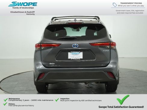 Used 2021 Toyota Highlander XLE AWD/4WD image 4