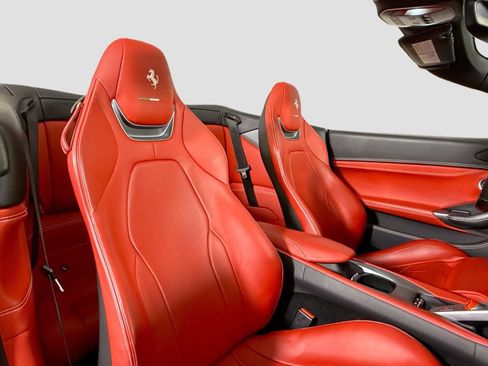 Certified 2020 Ferrari Portofino RWD image 10