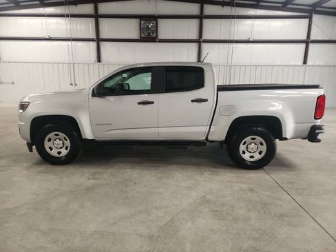Used 2020 Chevrolet Colorado W/T RWD image 2