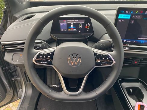 New 2026 Volkswagen ID.4 Pro image 31