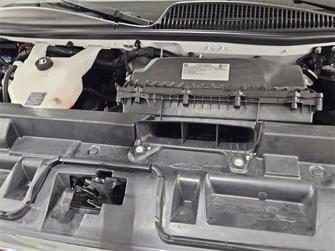 Used 2024 GMC Savana 2500 w/ Driver Convenience Package image 22