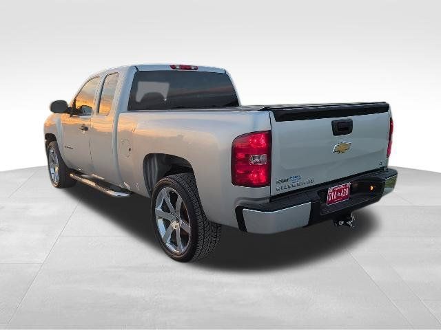 Used 2011 Chevrolet Silverado 1500 LT w/ All-Star Edition RWD image 5