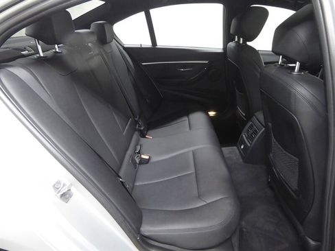 Used 2017 BMW 330i xDrive Sedan image 32