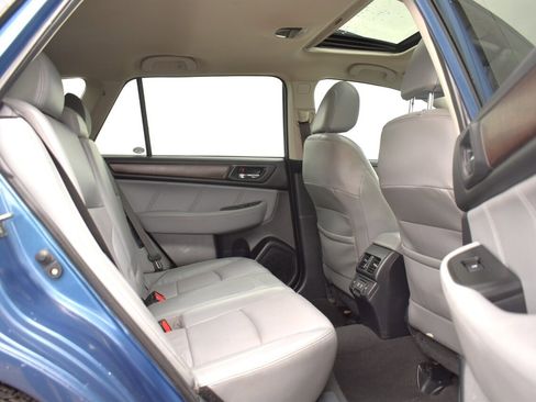 Used 2019 Subaru Outback 3.6R Limited AWD/4WD image 26