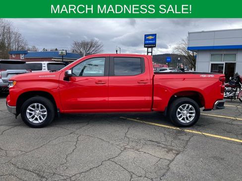 Used 2023 Chevrolet Silverado 1500 LT image 4